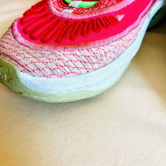 Size 10 - Nike A'ja Wilson x Cosmic Unity 3 Hot Punch, Hot Pink And Green - Picture 7 of 12